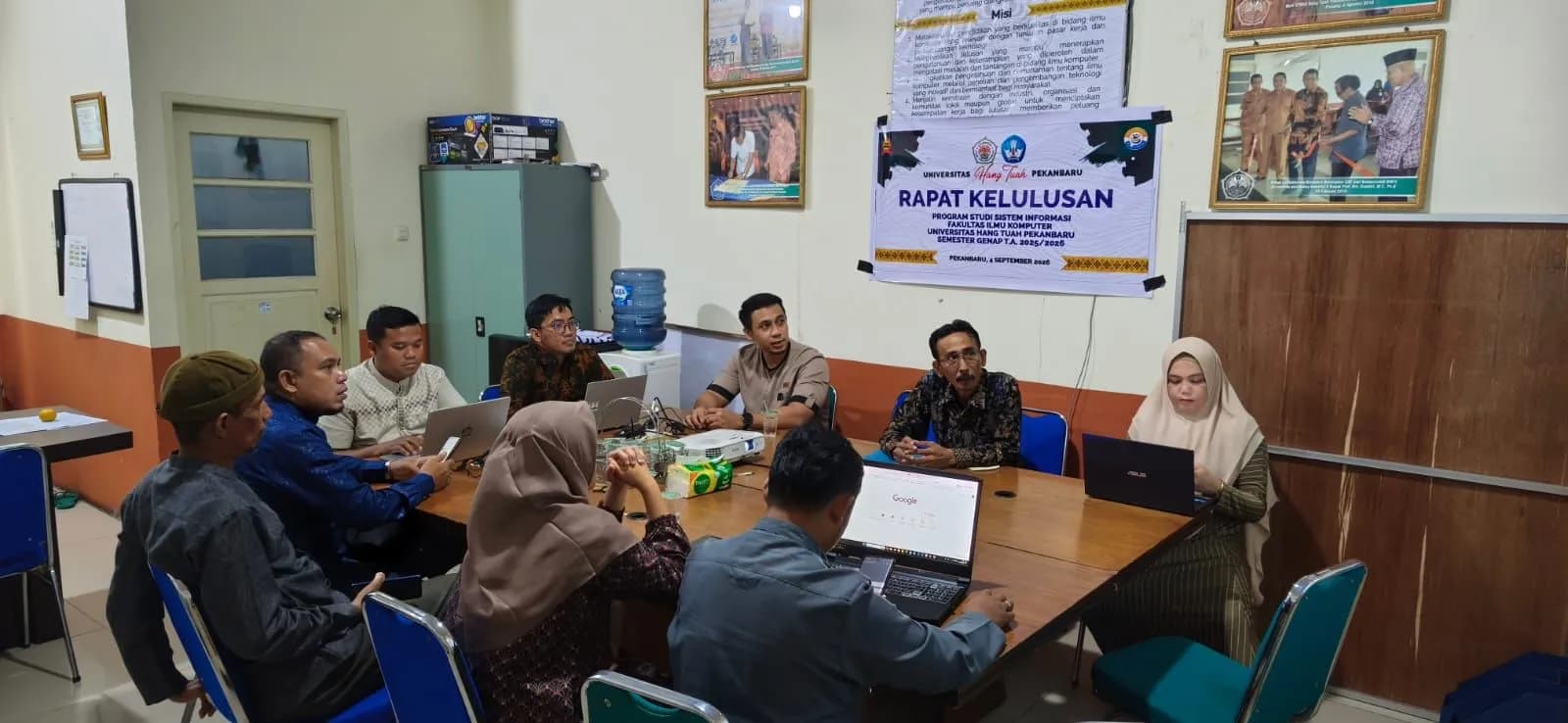 17 Mahasiswa Program Studi Sistem Informasi UHT Pekanbaru Dinyatakan Lulus dan Siap Menyandang Gelar S.Kom.
